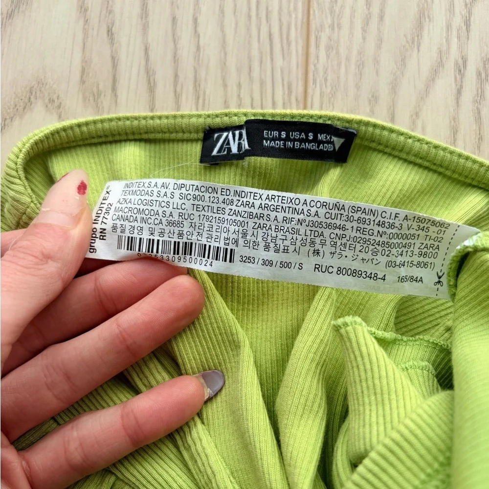 2/$10 ZARA Green Ribbed Ruffle Sleeve Ruched Drawstring Crop Top Size S - Picture 4 of 5